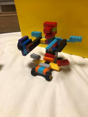 画像：レゴのロボット