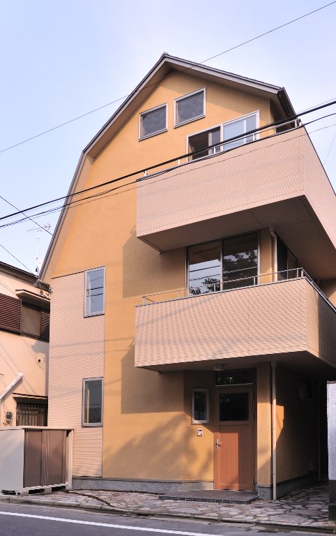 大田区　敷地25坪の3階建て住宅・4LDKの木の家